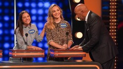 Watch Celebrity Family Feud in Streaming Online | TV Shows | STARZ ON